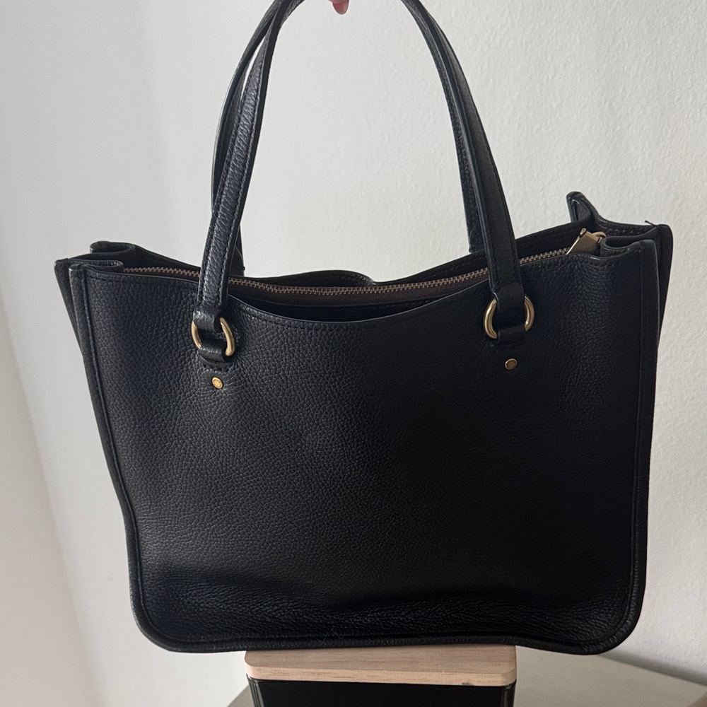 Coach NY- Black Leather Handbag- measurements 9 H x 11 W - Picture 1 of 9